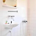 With A Parking Space Appartement Vrboska